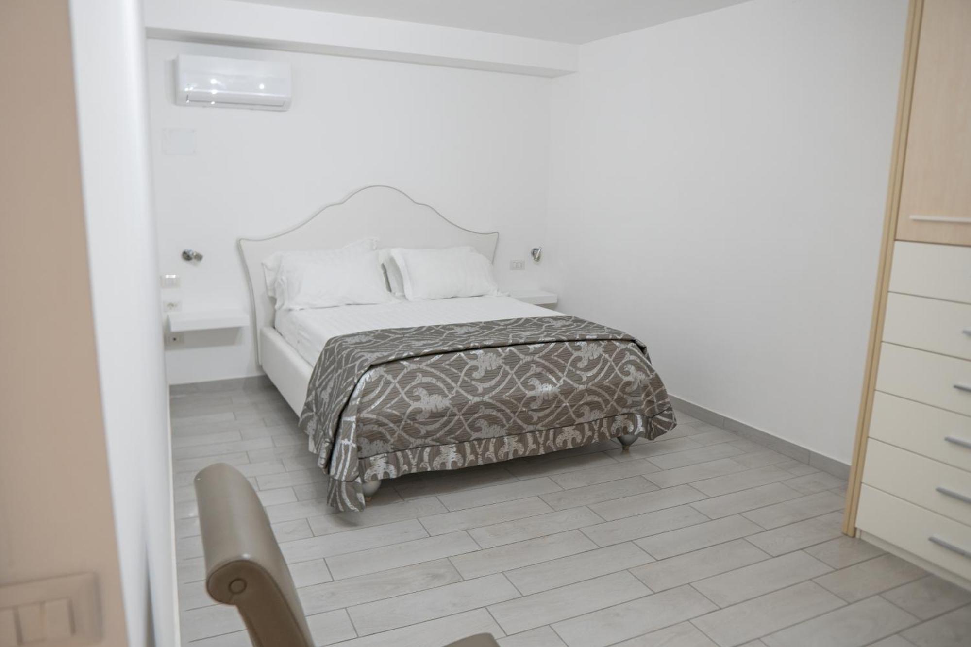 Suite D'Elite Chiaia Napels Buitenkant foto